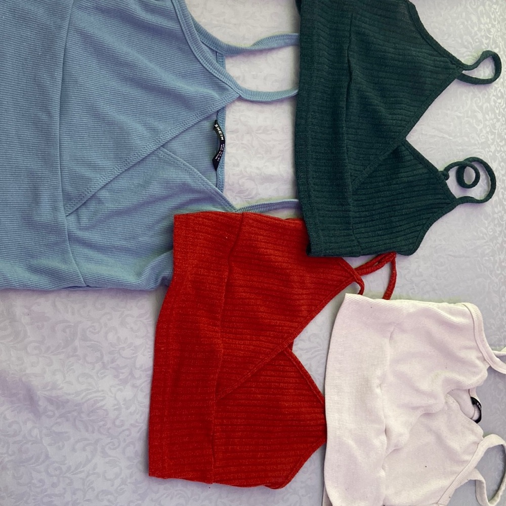 4 CUTE CROPPED TANKS